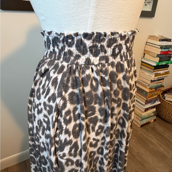Sweet Lovely Leopard Print Maxi Skirt - Picture 2 of 5